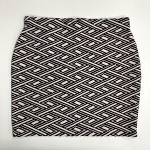 Zara  printed mini  skirt (S)
